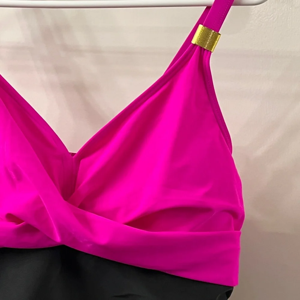 NWOT Women’s Pink and Black Swim dress with Gold Embellishment - Picture 3 of 6